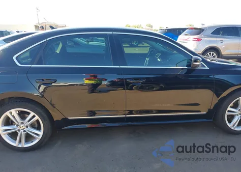 2015 Volkswagen Passat 2.0L Tdi Sel Premium from USA, damaged, VIN 1VWCV7A37FC108300